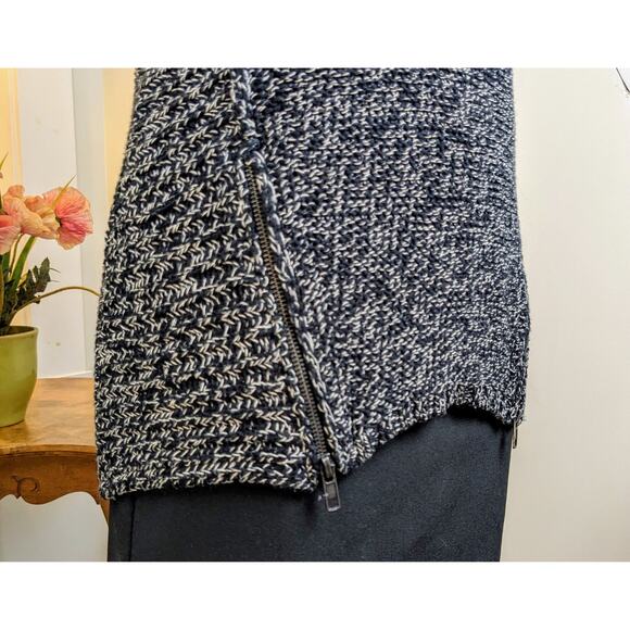 Quinn Sweater Small Black White Heather Zipper Accents High Low Scoop Neck - Picture 8 of 11